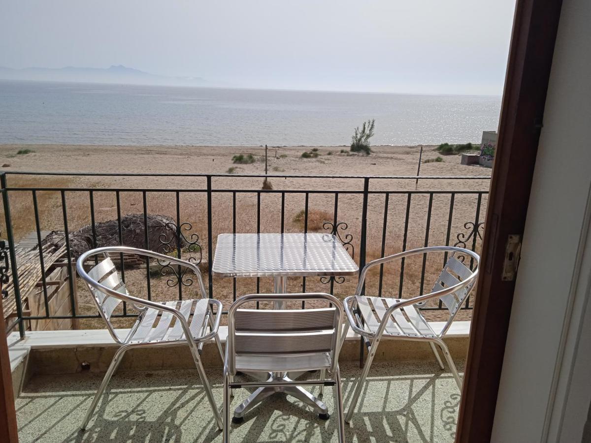 Apartment On The Beach Artemida  Dış mekan fotoğraf
